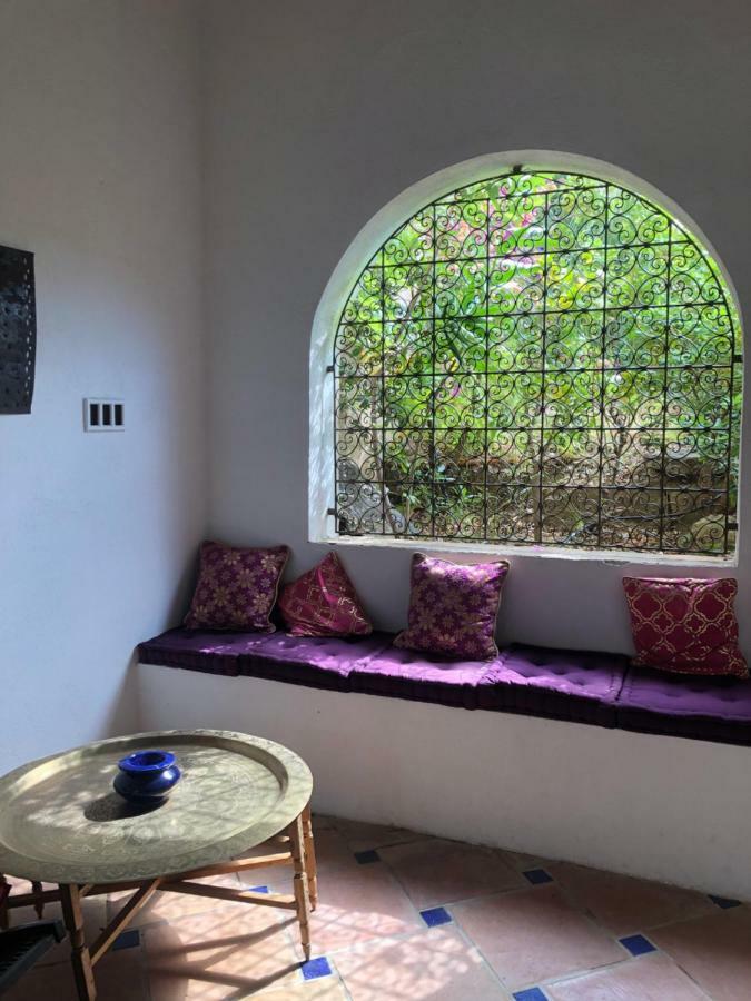 Aloasis Bed & Breakfast Grimaud Bagian luar foto