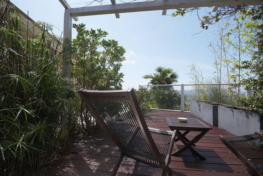 Aloasis Bed & Breakfast Grimaud Bagian luar foto